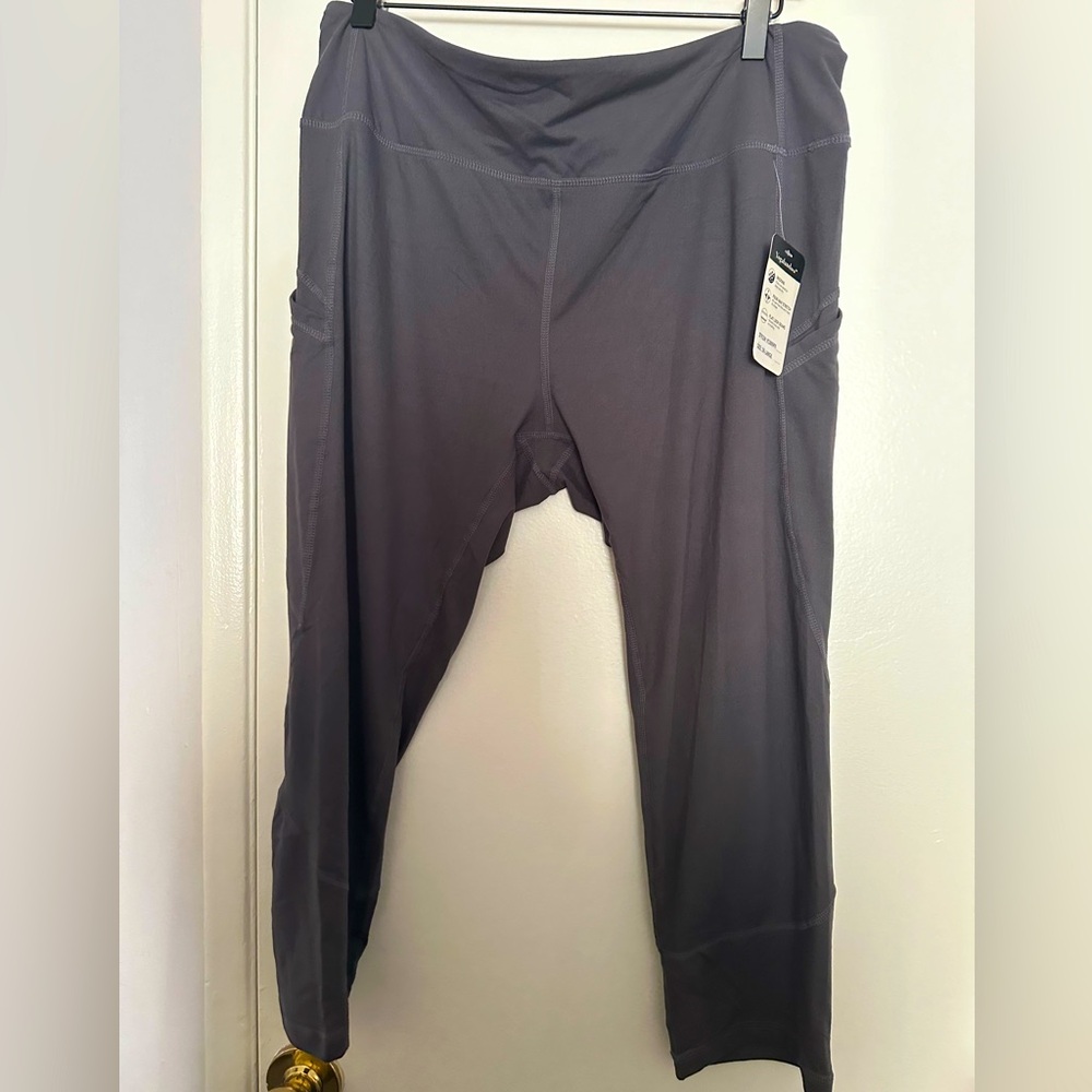 Women's Gray High-Waist Performance Leggings with Side Pockets